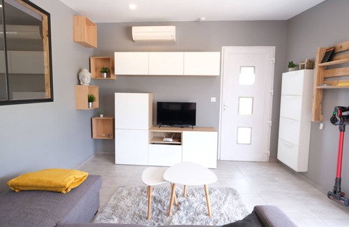 Barbentane Cabaña | Encantadora casa de campo con decoración contemporánea, con piscina climatizada, en Barbentane