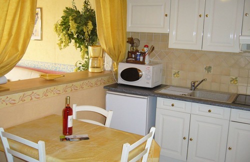 Aussac Apartamento | Encantadora casa de campo con piscina privada y vista panorámica del lago del campo