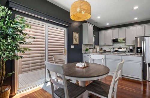 Camdenton Casa | Charming Golf Course Getaway - Ideal for Family & Fun!