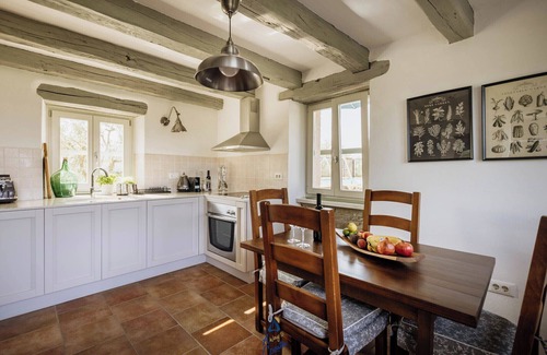 Sveti Bartol Villa | Encantadora casa de vacaciones para 4 personas con piscina privada y vistas increíbles