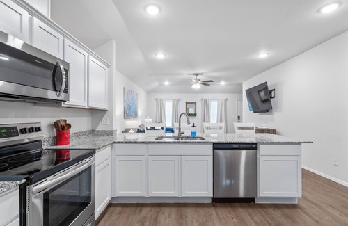 Fayetteville Casa | Family friendly in S. Fayetteville+2.6mi to UARK. Close to Parks+Trails+Golfing