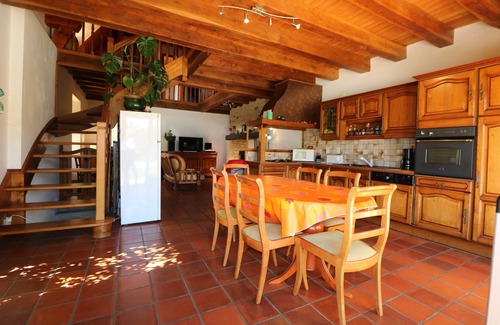 Orliac Casa | Charming holiday home with private pool set in a beautiful green area