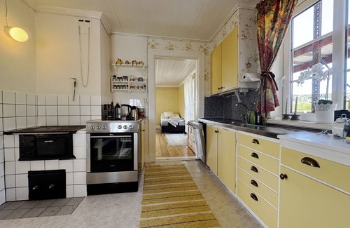 Norra Fagelas Casa | Charming holiday home with views of the landscape and close to Lake Vättern |SE08084