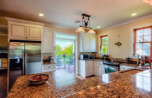 Bay St Louis Casa | Inicio encantador, con brisas del Golfo y vistas desde porches