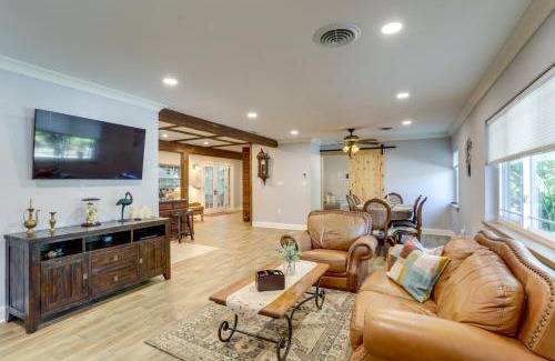 Clearwater Casa | Charming Home with Yard about 5 Mi to Clearwater Beach!