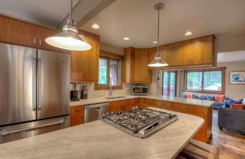 Breckenridge Heights Casa | Charming + Hot Tub + Close to slopes - Breck Bicycle House