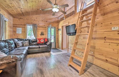 Prudenville Casa | Charming Houghton Lake Cottage with Backyard!