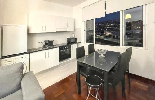 Santo Antonio Casa | Charming House in Funchal with Sea View