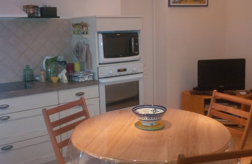 Bonifacio Villa | Encantadora casa en el campo de Bonifacia, con piscina - Ideal para 4 personas