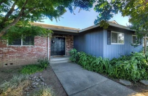Clovis Casa | Charming house with 2 bedrooms in Clovis with WiFi and pool