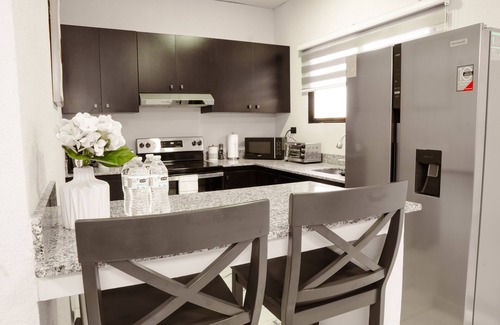 Santa Ana Casa | Charming house with AC in pleasant Santa Ana