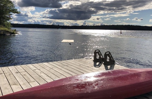 Bracebridge Cabaña | Charming Lake Muskoka Island Cottage