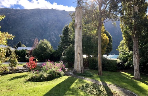 Kingston Cabaña | Lakefront Cottage Retreat con un gran jardín protegido y vistas impresionantes