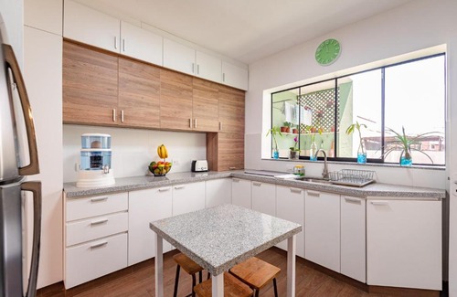 Santa Cruz Casa | Charming Miraflores Guesthouse with Terrace Studio Apartment and Private Room