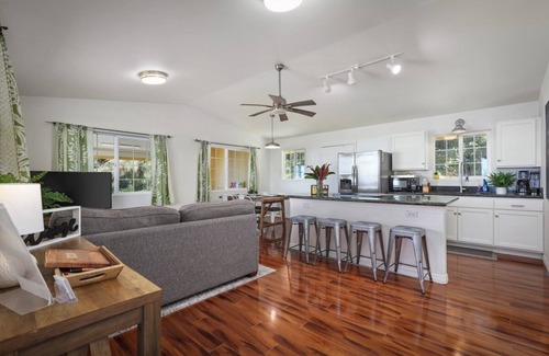 Kailua-Kona Casa | Charming Mountain Hideaway — Cozy Escape Near the Coast