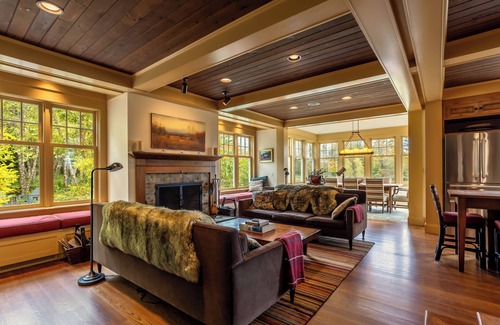 Weston Casa | Charming mountain retreat with pool, fire pit, glamping loft, and endless views