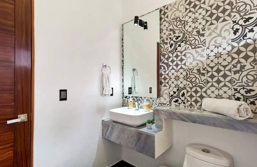 Crucecita Casa | Charming 4-bedroom house with AC and WiFi in delightful La Crucecita Huatulco