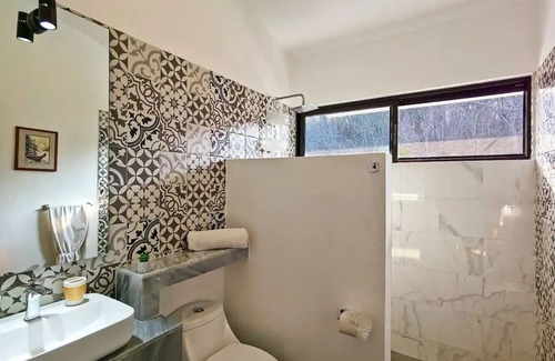 Crucecita Casa | Charming 4-bedroom house with AC and WiFi in delightful La Crucecita Huatulco