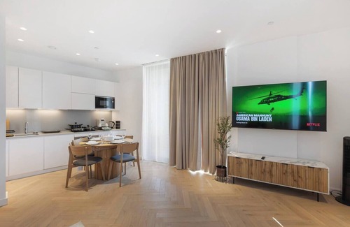 Dudden Hill Apartamento | Charming Oasis/Private Balcony