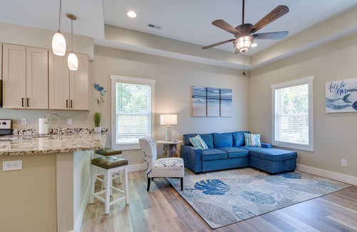 Ocean Isle Beach Casa | Charming Ocean Isle Beach Home ~ 1 Mi to Beach!