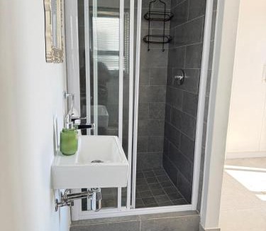 Hilton Casa | Charming Peaceful Hilton Home