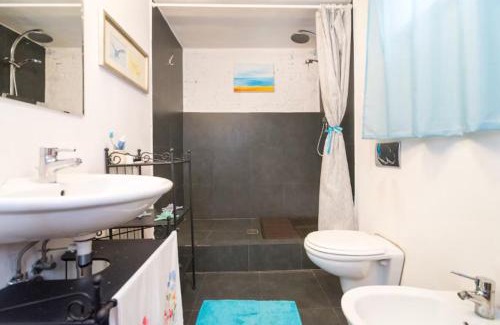 Santo Spirito Apartamento | Charming Portion of Property in Oltrarno Area