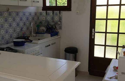 Jullouville-les-Pins Casa | Encantadora villa privada con jardín sombreado, terraza a 400 metros del