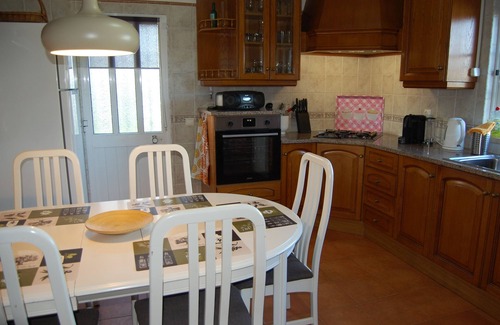 Telheiro Villa | Encantadora villa con 3 dormitorios, WLAN y calefacción central