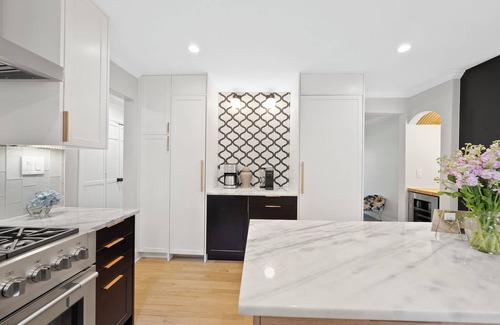 North Raleigh Casa | Charming Raleigh Getaway - Spacious 5BR Home w/Private Pool, Hot Tub & Privacy