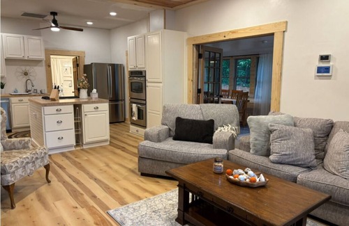 Cotter Casa | Charming, Remodeled Cottage in the Heart of Cotter, Walk to the White River