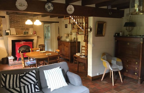 Veuil Cabaña | Casa con Jardín Cercado y Cerca de Castillos en Veuil