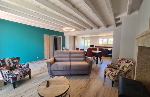 Le Magny Cabaña | Casa rural renovada con 2 hab, jardín cerrado, cerca campo de golf, base náutica y rutas de senderismo