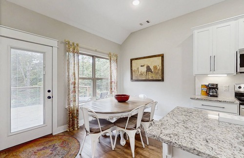 Bella Vista Casa | Charming retreat home w/ disc golf gear, gourmet kitchen, & a spacious backyard