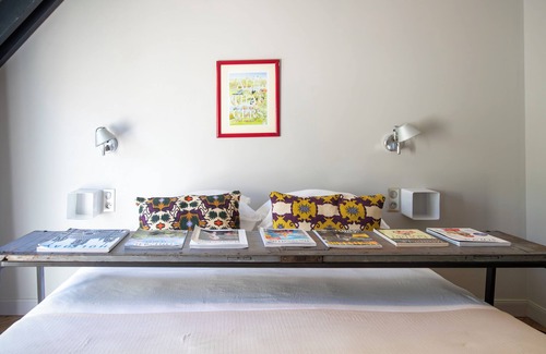 Castera-Verduzan Cama Y Desayuno | Charming room with private terrace in Gers spa village