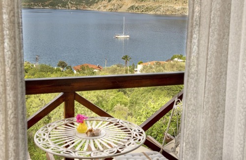 Selimiye Cama Y Desayuno | Charming Room with Mesmerizing View in Selimiye