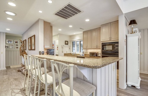 Oceanside Casa | Charming Sea Pines Retreat – 4th Row from the Beach with EV Charger