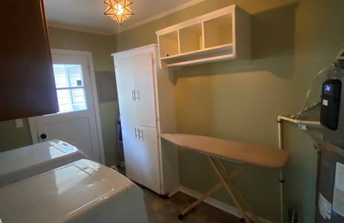Southeast Eugene Casa | Charming South Eugene home with huge, enclosed yard!
