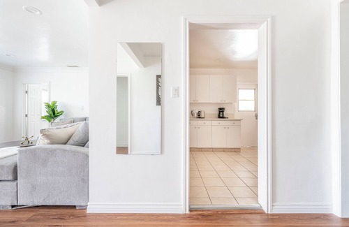 South San Gabriel Casa | Charming Spacious Home - Modern Comforts, Prime Location