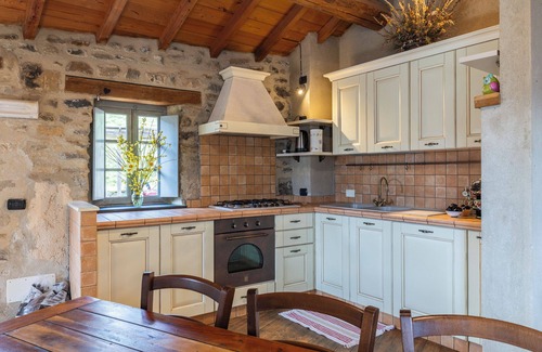 Mendatica Casa | Charming stone and wood vacation home in Liguria - natural idyll near Imperia