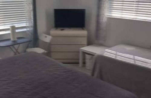 Lauderdale Lakes Apartamento | Charming studio with AC, WiFi in lovely Lauderdale Lakes