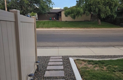 Meridian Apartamento | Charming studio in fabulous Meridian, Idaho with WiFi, AC, Private entry.