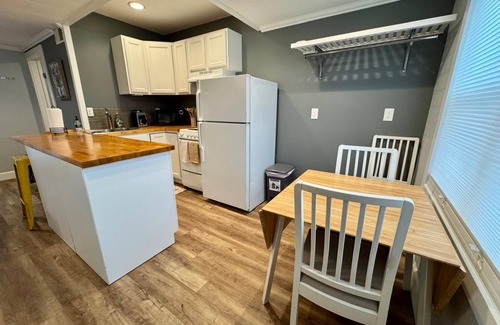Roxhill Apartamento | Charming studio in marvelous Seattle with fenced patio