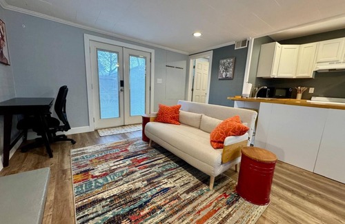 Roxhill Apartamento | Charming studio in marvelous Seattle with fenced patio