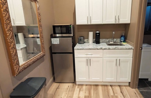 Clovis Apartamento | Charming studio in quaint Clovis with AC, Unit 2