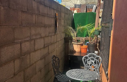 Newbold Apartamento | Charming studio in historic Philadelphia with WiFi and outdoor space