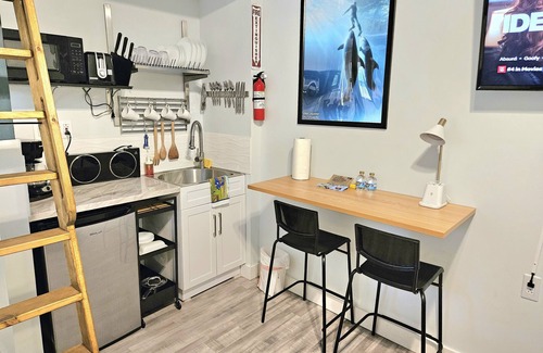 Royal Poinciana Apartamento | Charming Studio Loft In Hollywood Beach, Free Parking