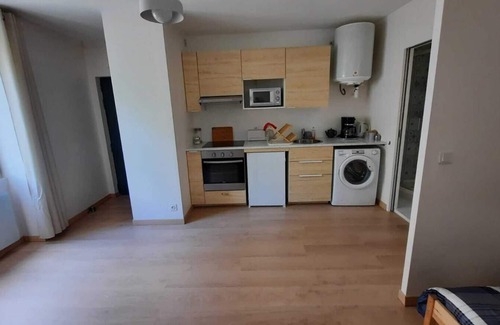 Yerres Apartamento | Charming studio near Paris