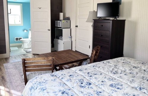 Enterprise Apartamento | Charming Studio on Edge-of-Town "Farm-ette"