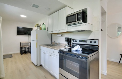 Kimberling City Apartamento | Charming Studio w/ Pool & Table Rock Lake Access!