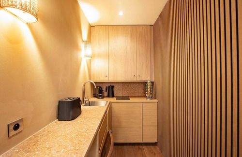 Saint-Tropez City Centre Apartamento | Charming Studio With A/C - 2P - Center St Tropez
